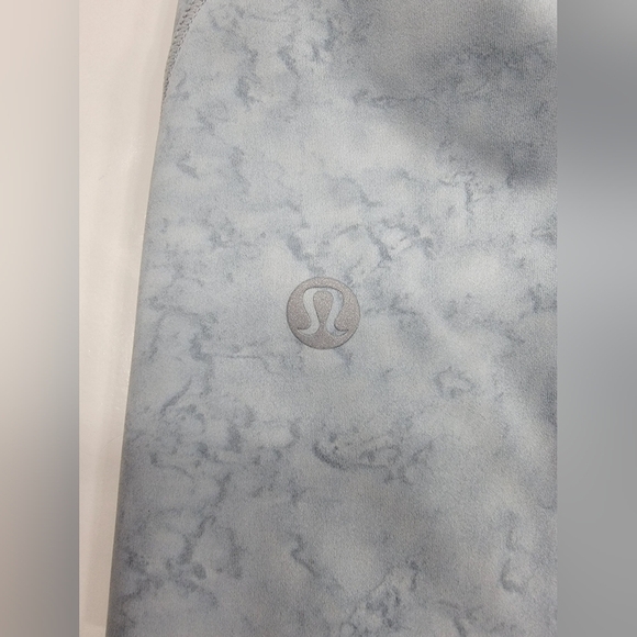 NEW Lululemon Women's 4 Fast Free City Grit Blue Gray Tie Dye Shorts NWT Pockets - Picture 11 of 12